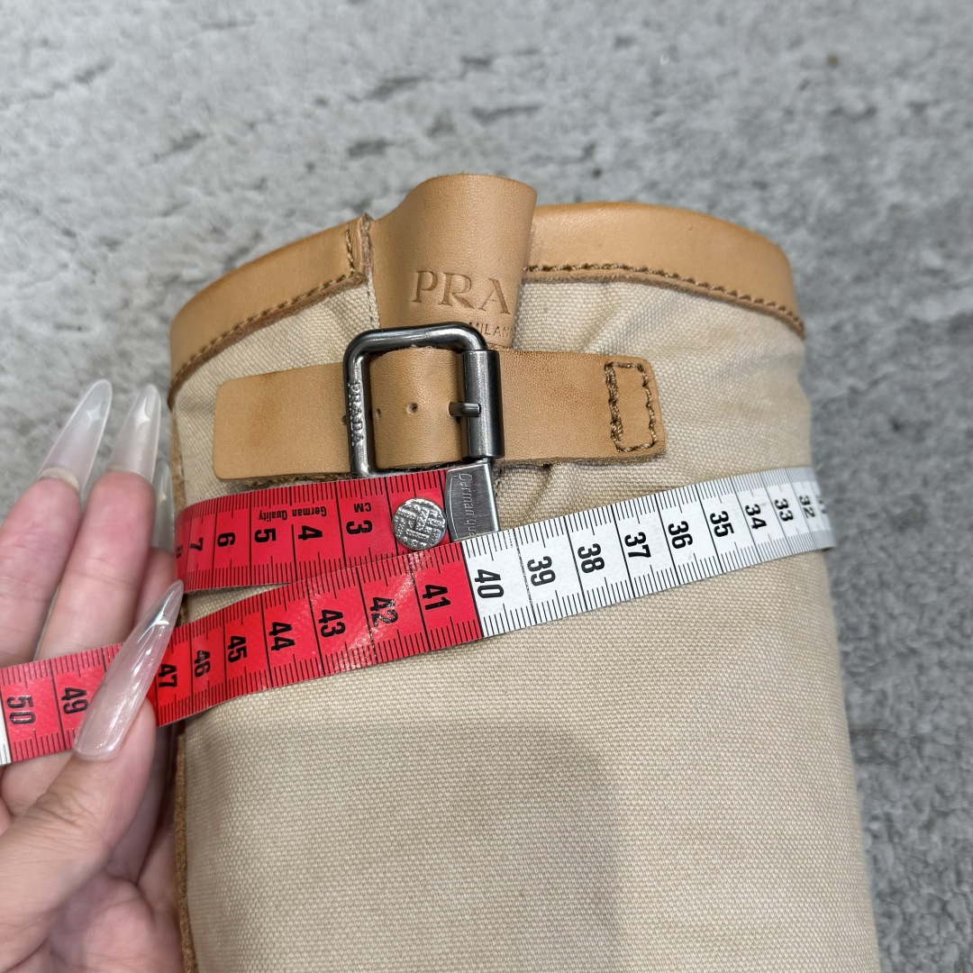 代购级别G067所见即所得Prad*普拉达秋冬爆款经典款切尔西皱皱靴骑士靴系列—这款上脚超好看.而且可以拉长腿型 市面 代购级别G067所见即所得Prad*普拉达秋冬爆款经典款切尔西皱皱靴骑士靴系列—这款上脚超好看.而且可以拉长腿型 市面
