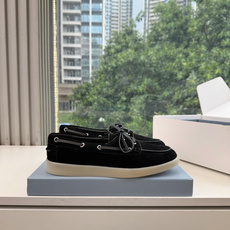 G887统一飞机盒顶级品质所见即所得Prada/普拉达新品复古三角标褶皱粗跟平底玛丽珍鞋乐福鞋 当米兰1913的经典基因 G887统一飞机盒顶级品质所见即所得Prada/普拉达新品复古三角标褶皱粗跟平底玛丽珍鞋乐福鞋 当米兰1913的经典基因
