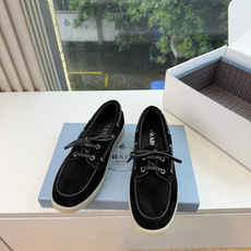 G887统一飞机盒顶级品质所见即所得Prada/普拉达新品复古三角标褶皱粗跟平底玛丽珍鞋乐福鞋 当米兰1913的经典基因 G887统一飞机盒顶级品质所见即所得Prada/普拉达新品复古三角标褶皱粗跟平底玛丽珍鞋乐福鞋 当米兰1913的经典基因