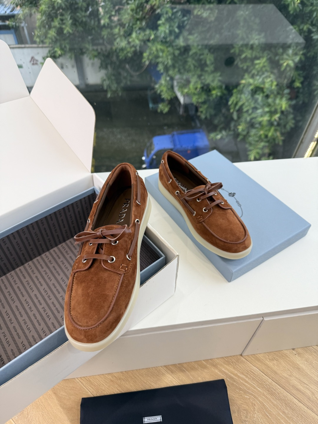 G887统一飞机盒顶级品质所见即所得Prada/普拉达新品复古三角标褶皱粗跟平底玛丽珍鞋乐福鞋 当米兰1913的经典基因 G887统一飞机盒顶级品质所见即所得Prada/普拉达新品复古三角标褶皱粗跟平底玛丽珍鞋乐福鞋 当米兰1913的经典基因