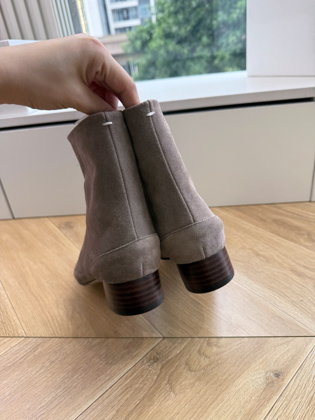 G077顶级品质Maison Margiel秋冬新款tabi分趾靴切尔西短靴 tabi分趾靴mm6夹趾鞋马吉拉分趾靴,牛 G077顶级品质Maison Margiel秋冬新款tabi分趾靴切尔西短靴 tabi分趾靴mm6夹趾鞋马吉拉分趾靴,牛