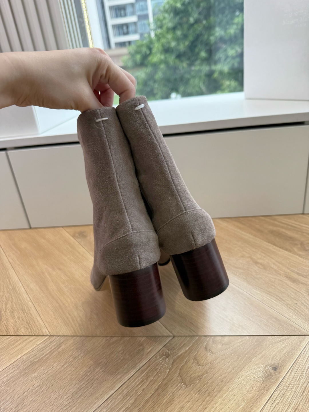 G077顶级品质Maison Margiel秋冬新款tabi分趾靴切尔西短靴 tabi分趾靴mm6夹趾鞋马吉拉分趾靴,牛 G077顶级品质Maison Margiel秋冬新款tabi分趾靴切尔西短靴 tabi分趾靴mm6夹趾鞋马吉拉分趾靴,牛