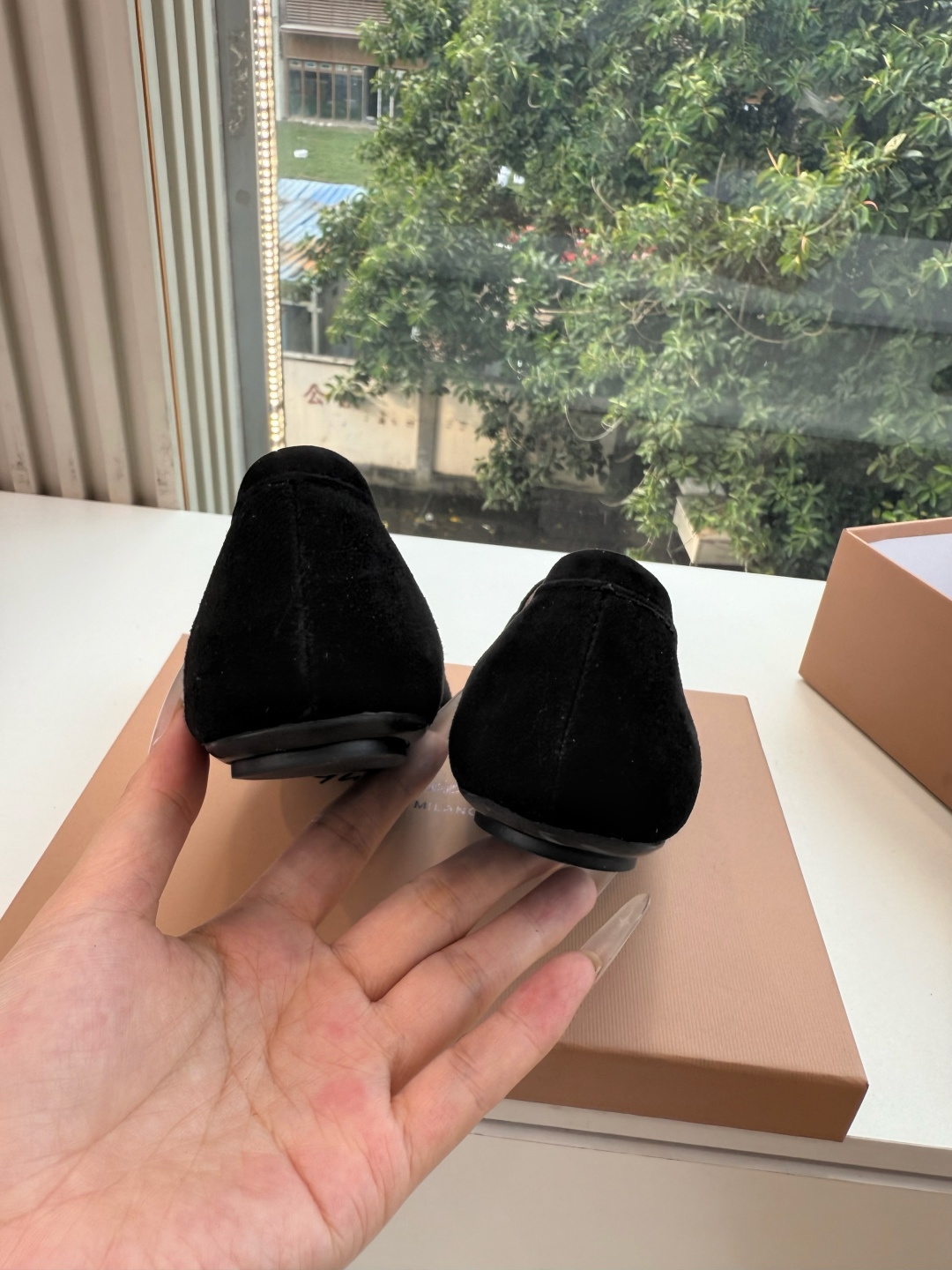 G305😀GianvitoRossi吉安维托罗西 平底 系列经典粉色羊反绒皮&粉色小羊皮 超级百搭的一款单品 面料 :原 G305😀GianvitoRossi吉安维托罗西 平底 系列经典粉色羊反绒皮&粉色小羊皮 超级百搭的一款单品 面料 :原