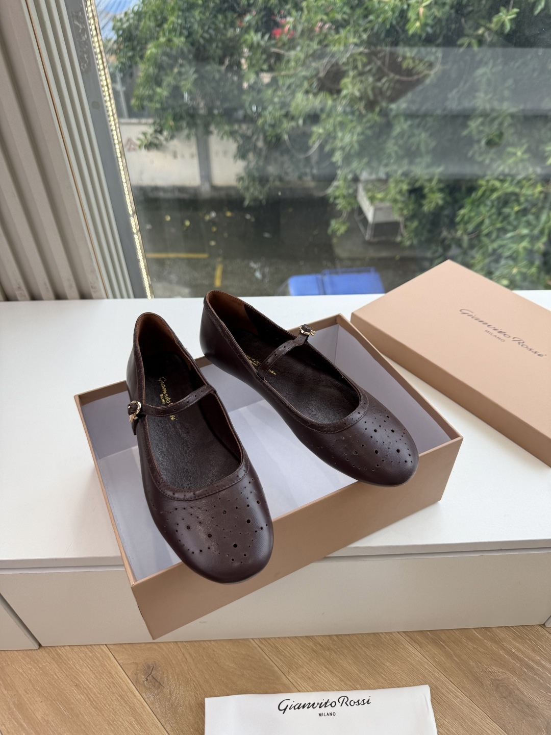 G305😀GianvitoRossi吉安维托罗西 平底 系列经典粉色羊反绒皮&粉色小羊皮 超级百搭的一款单品 面料 :原 G305😀GianvitoRossi吉安维托罗西 平底 系列经典粉色羊反绒皮&粉色小羊皮 超级百搭的一款单品 面料 :原