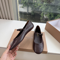 G305😀GianvitoRossi吉安维托罗西 平底 系列经典粉色羊反绒皮&粉色小羊皮 超级百搭的一款单品 面料 :原 G305😀GianvitoRossi吉安维托罗西 平底 系列经典粉色羊反绒皮&粉色小羊皮 超级百搭的一款单品 面料 :原