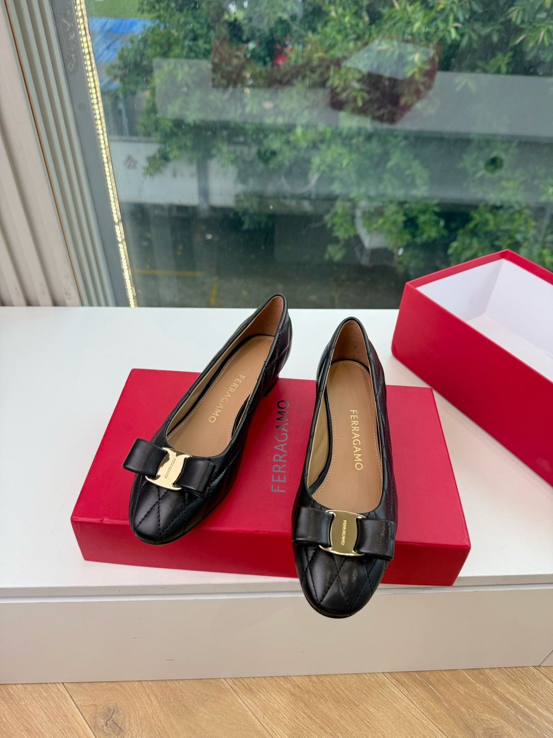 G397所见即所得代购级 原版一比一复刻顶级FERRAGAMO菲拉格慕女士新版Vara铭牌玛丽珍网鞋脚果然更惊艳~蝴蝶结
