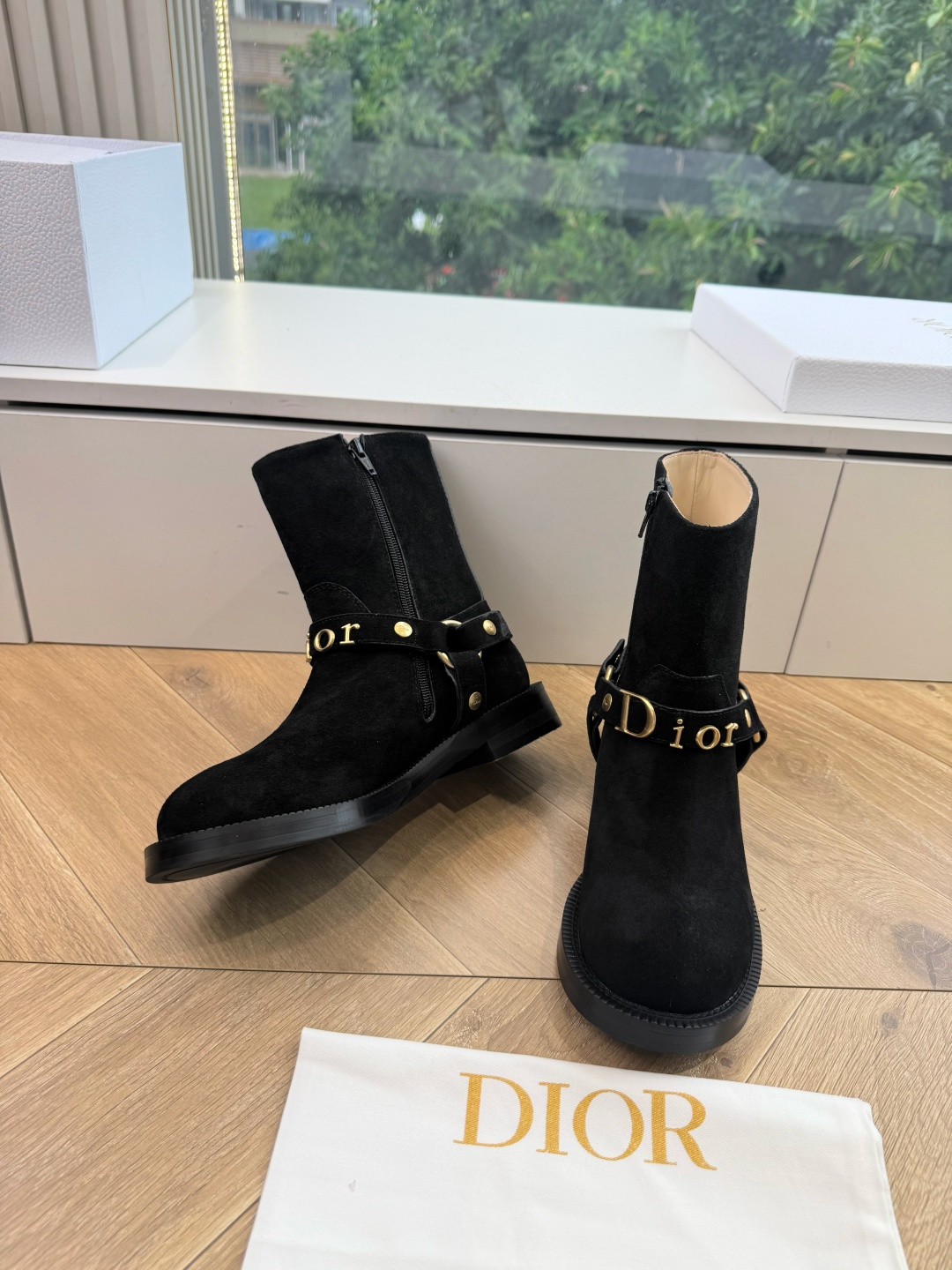 G133Miss Dior 迪奥 CD 秋冬切尔西短靴 Miss Dior 迪奥 CD秋冬最新色高定海报款D-Major G133Miss Dior 迪奥 CD 秋冬切尔西短靴 Miss Dior 迪奥 CD秋冬最新色高定海报款D-Major