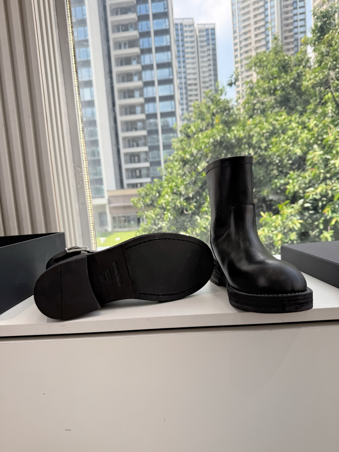 G002代购级别 所见即所得ANN Ann Demeulemeester 饰扣袢可拆设计及膝靴 DEMEULEMEEST G002代购级别 所见即所得ANN Ann Demeulemeester 饰扣袢可拆设计及膝靴 DEMEULEMEEST