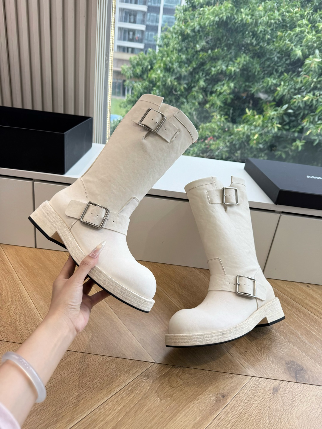 G002代购级别 所见即所得ANN Ann Demeulemeester 饰扣袢可拆设计及膝靴 DEMEULEMEEST G002代购级别 所见即所得ANN Ann Demeulemeester 饰扣袢可拆设计及膝靴 DEMEULEMEEST