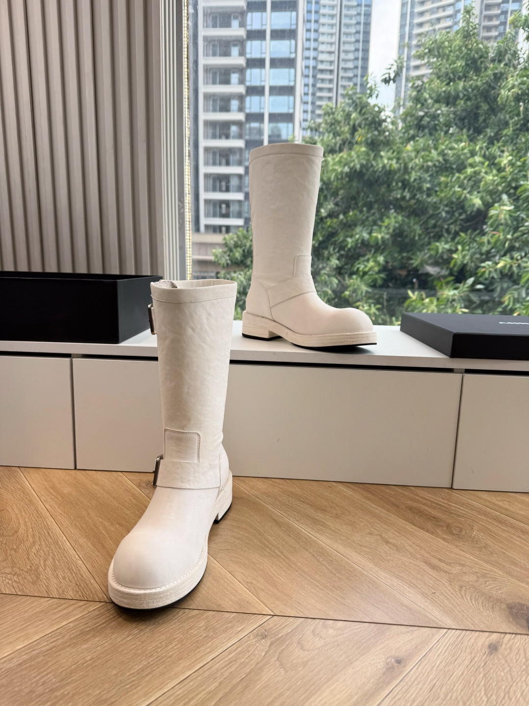 G002代购级别 所见即所得ANN Ann Demeulemeester 饰扣袢可拆设计及膝靴 DEMEULEMEEST G002代购级别 所见即所得ANN Ann Demeulemeester 饰扣袢可拆设计及膝靴 DEMEULEMEEST