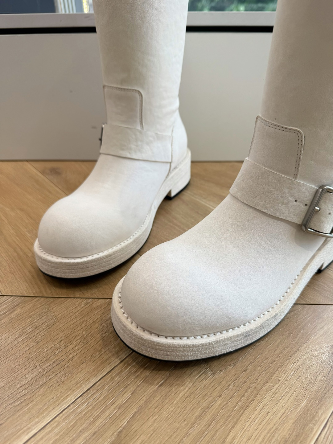 G002代购级别 所见即所得ANN Ann Demeulemeester 饰扣袢可拆设计及膝靴 DEMEULEMEEST G002代购级别 所见即所得ANN Ann Demeulemeester 饰扣袢可拆设计及膝靴 DEMEULEMEEST