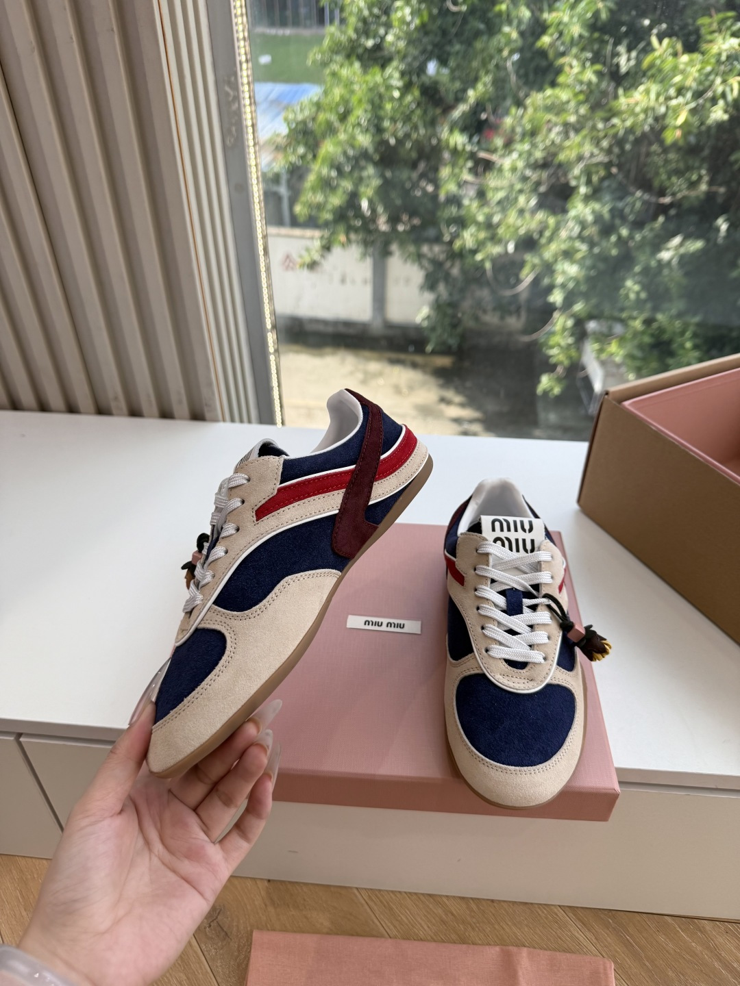 G086代购级别MiuMiu&N*•联名款新色上新 美拉德配色德训鞋运动鞋miumiu&nb530最新款新色上新!特别p G086代购级别MiuMiu&N*•联名款新色上新 美拉德配色德训鞋运动鞋miumiu&nb530最新款新色上新!特别p