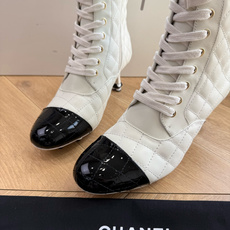 G170😀代购级别CHANEL 香奈儿*小香秋冬新款裤靴字母骑士靴库靴这款骑士靴真的是帅气时尚的代表,靴筒Chanel字 G170😀代购级别CHANEL 香奈儿*小香秋冬新款裤靴字母骑士靴库靴这款骑士靴真的是帅气时尚的代表,靴筒Chanel字