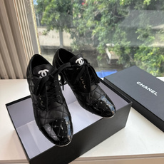 G170😀代购级别CHANEL 香奈儿*小香秋冬新款单鞋库靴这款骑士靴真的是帅气时尚的代表,靴筒Chanel字母点缀 低 G170😀代购级别CHANEL 香奈儿*小香秋冬新款单鞋库靴这款骑士靴真的是帅气时尚的代表,靴筒Chanel字母点缀 低