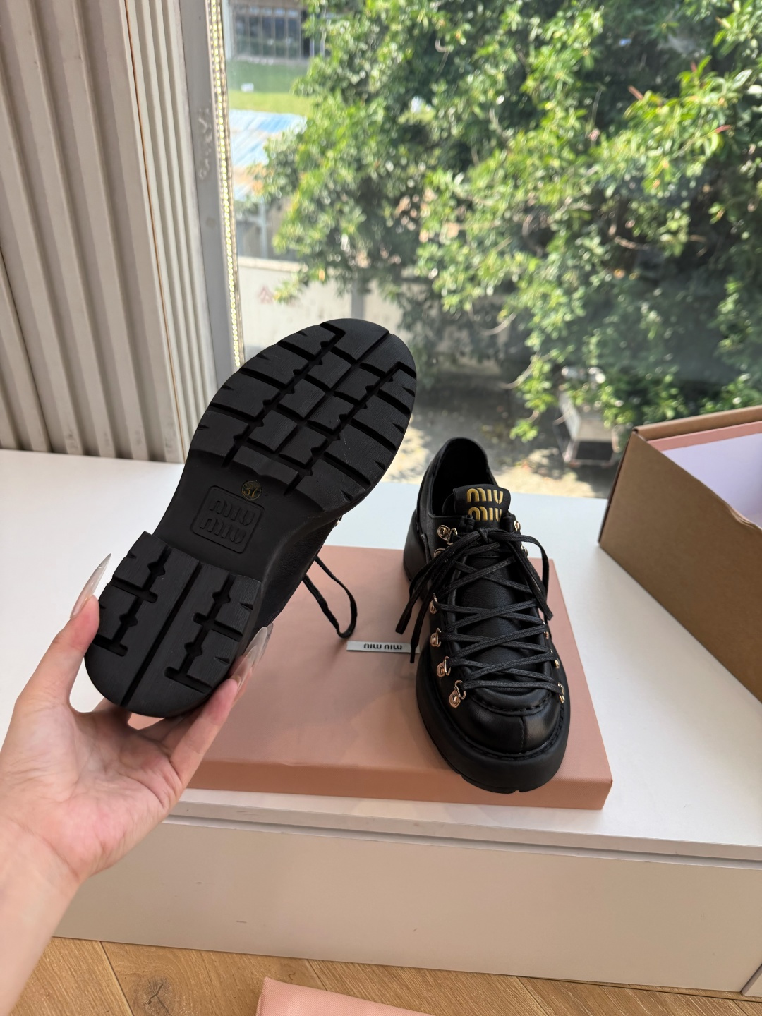 G027代购级独家上新Miu Miu2026真皮乐福鞋Zp开发 手工羊皮平底拖鞋秒杀市面版本Miu真的太少女奶呼呼的超级