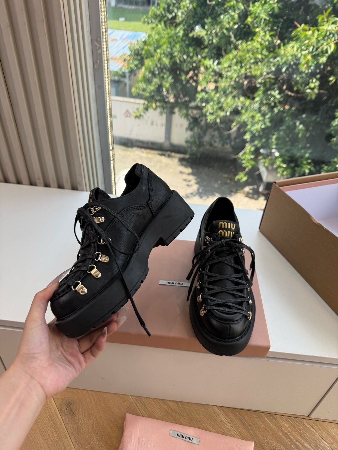 G027代购级独家上新Miu Miu2026真皮乐福鞋Zp开发 手工羊皮平底拖鞋秒杀市面版本Miu真的太少女奶呼呼的超级