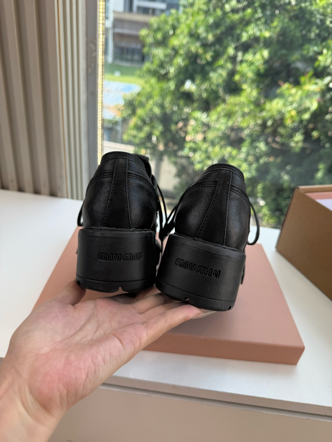 G027代购级独家上新Miu Miu2026真皮乐福鞋Zp开发 手工羊皮平底拖鞋秒杀市面版本Miu真的太少女奶呼呼的超级