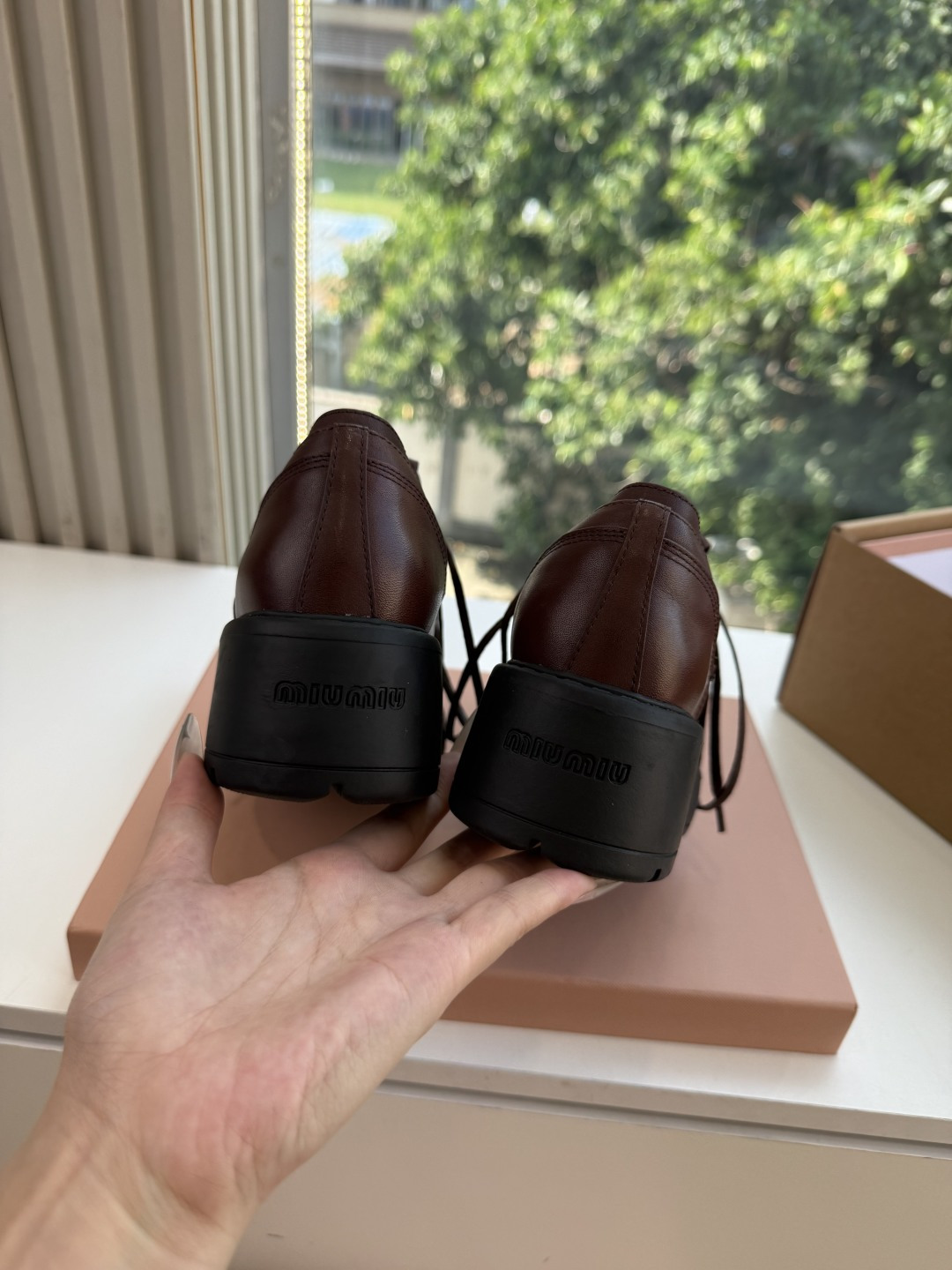 G027代购级独家上新Miu Miu2026真皮乐福鞋Zp开发 手工羊皮平底拖鞋秒杀市面版本Miu真的太少女奶呼呼的超级 G027代购级独家上新Miu Miu2026真皮乐福鞋Zp开发 手工羊皮平底拖鞋秒杀市面版本Miu真的太少女奶呼呼的超级