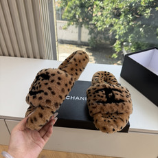 G021高版CHANE*小香奈儿爆品蝴妥妥的自留款!!比经典款Slingback舒服太多啦!每个颜色上脚都很显白 首选金 G021高版CHANE*小香奈儿爆品蝴妥妥的自留款!!比经典款Slingback舒服太多啦!每个颜色上脚都很显白 首选金