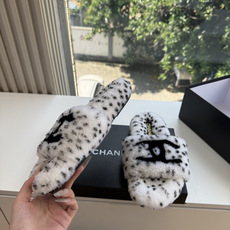 G021高版CHANE*小香奈儿爆品蝴妥妥的自留款!!比经典款Slingback舒服太多啦!每个颜色上脚都很显白 首选金 G021高版CHANE*小香奈儿爆品蝴妥妥的自留款!!比经典款Slingback舒服太多啦!每个颜色上脚都很显白 首选金