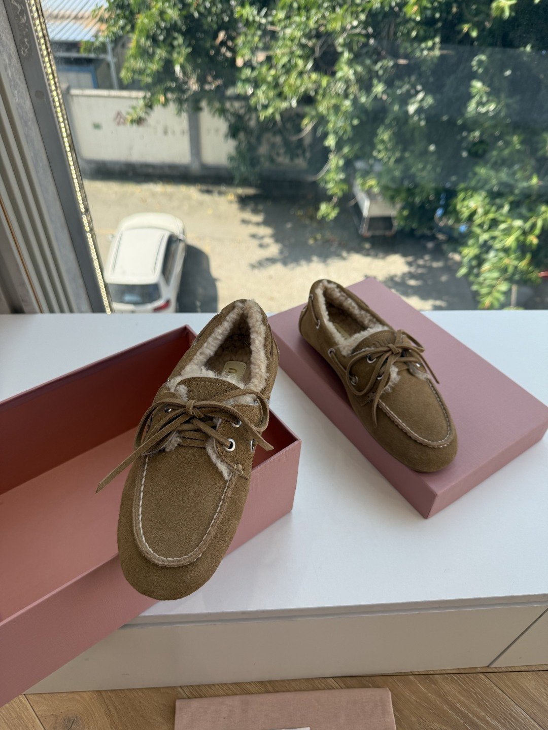 带飞机盒所见即所得G021现货供应MIUMIU*缪缪乐福鞋英伦风羊毛乐福鞋棉鞋 🤩怎么穿都好看今夏时髦精最爱 看起来不怎
