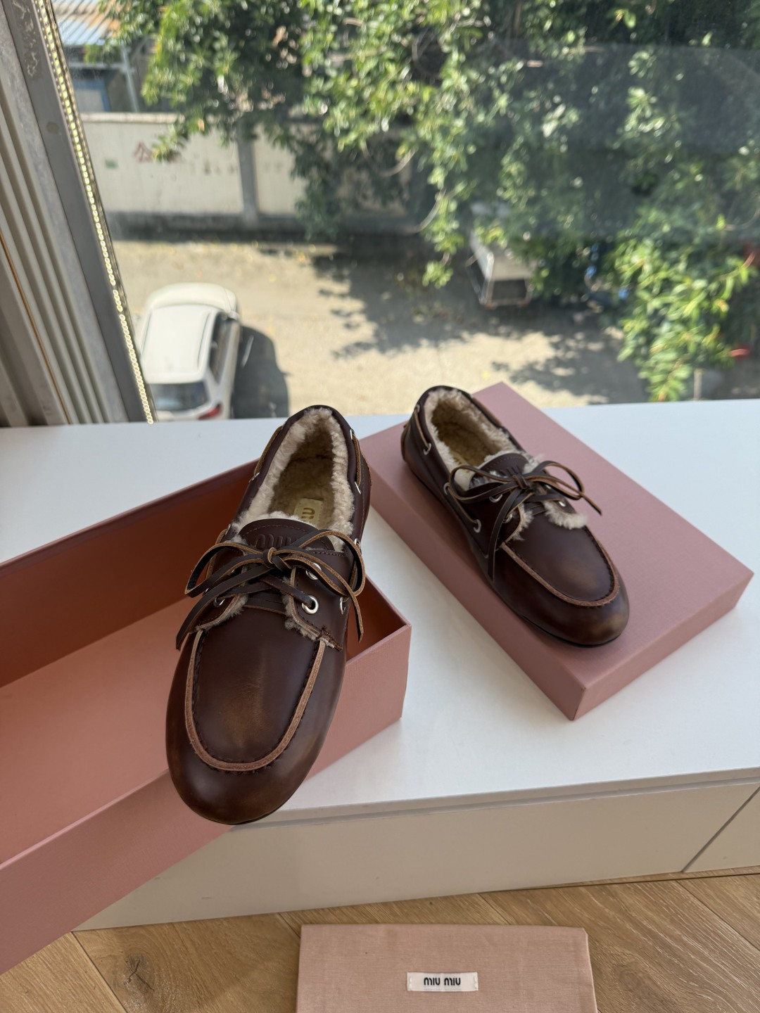 带飞机盒所见即所得G021现货供应MIUMIU*缪缪乐福鞋英伦风羊毛乐福鞋棉鞋 🤩怎么穿都好看今夏时髦精最爱 看起来不怎