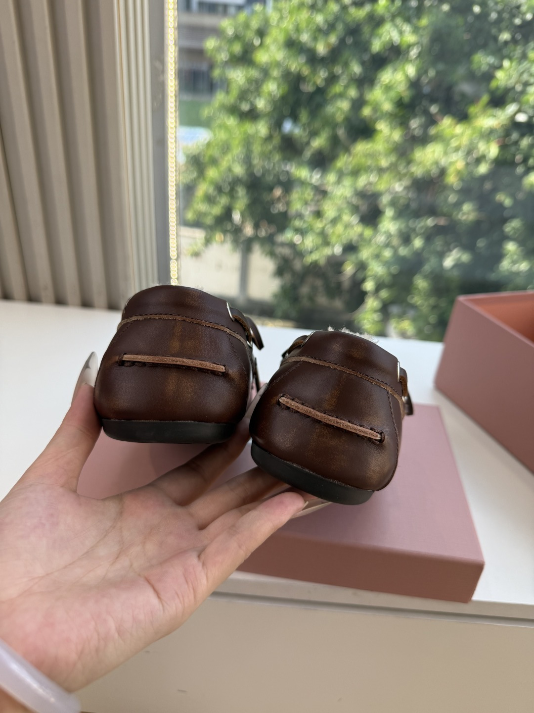 带飞机盒所见即所得G021现货供应MIUMIU*缪缪乐福鞋英伦风羊毛乐福鞋棉鞋 🤩怎么穿都好看今夏时髦精最爱 看起来不怎