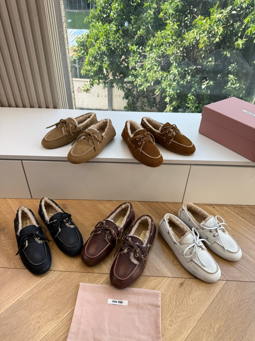 带飞机盒所见即所得G021现货供应MIUMIU*缪缪乐福鞋英伦风羊毛乐福鞋棉鞋 🤩怎么穿都好看今夏时髦精最爱 看起来不怎