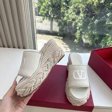 G171所见即所得VALENTINO华伦天奴经典凉鞋单鞋春夏VLOGO SIGNATURE鞋型线条流畅.版型超赞上脚舒适 G171所见即所得VALENTINO华伦天奴经典凉鞋单鞋春夏VLOGO SIGNATURE鞋型线条流畅.版型超赞上脚舒适