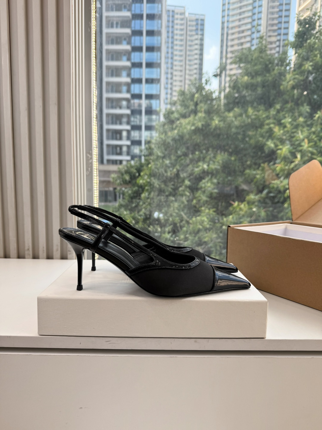 G288顶级品质Saint Laurent / 圣罗兰LeeYSL姐姐的美丽尤物又是人间圣罗兰 Rose同款的高跟鞋凉鞋 G288顶级品质Saint Laurent / 圣罗兰LeeYSL姐姐的美丽尤物又是人间圣罗兰 Rose同款的高跟鞋凉鞋