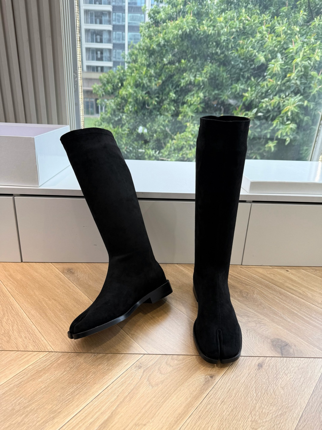 G012代购级别 Maison Margiela 玛吉拉tabi分趾Mm6真皮宽筒直筒长靴不过膝 秋冬新细高跟高筒靴最高