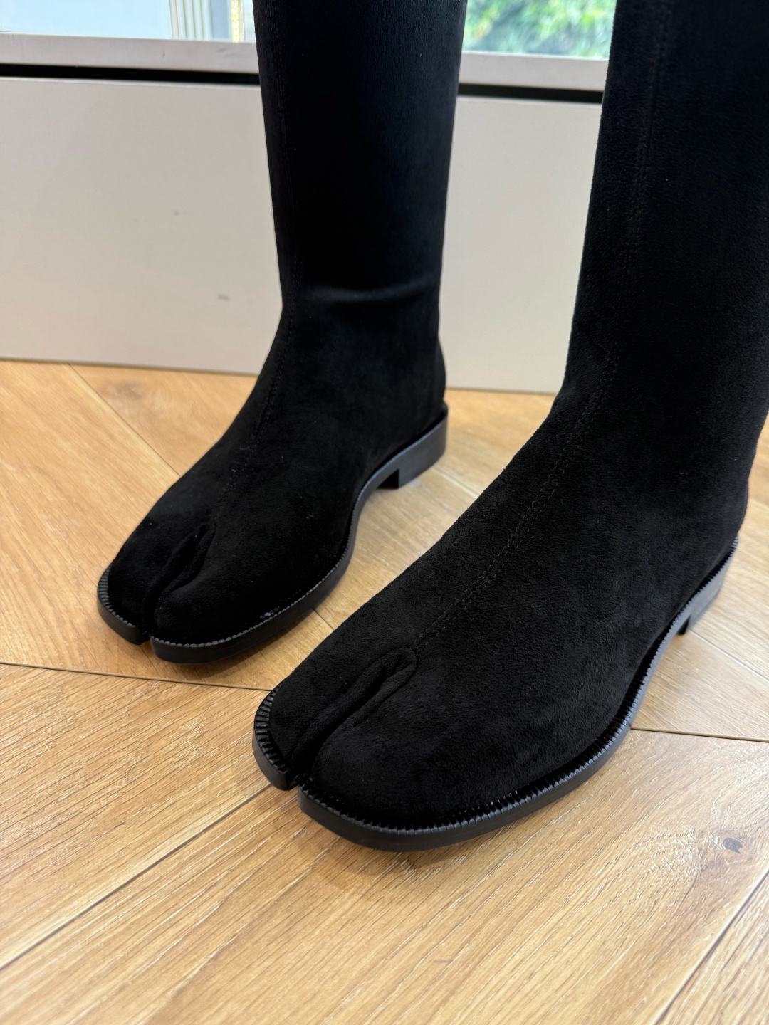 G012代购级别 Maison Margiela 玛吉拉tabi分趾Mm6真皮宽筒直筒长靴不过膝 秋冬新细高跟高筒靴最高