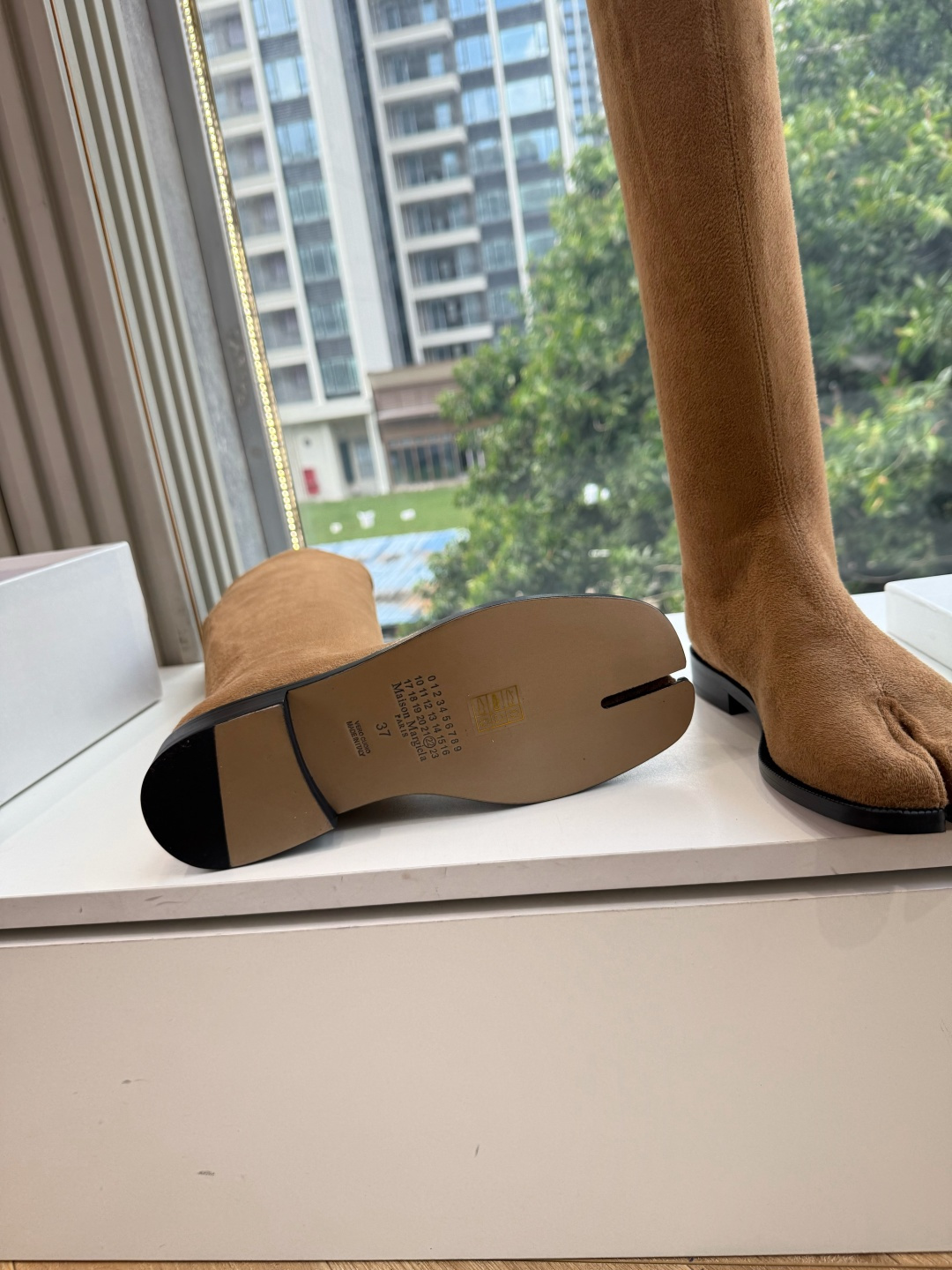 G012代购级别 Maison Margiela 玛吉拉tabi分趾Mm6真皮宽筒直筒长靴不过膝 秋冬新细高跟高筒靴最高 G012代购级别 Maison Margiela 玛吉拉tabi分趾Mm6真皮宽筒直筒长靴不过膝 秋冬新细高跟高筒靴最高