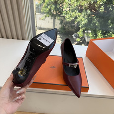 顶级品质G393所见即所得顶级品质Hermes爱马仕春夏最新kelly扣时装玛丽珍乐福鞋经典的版型 搭配极具辨识度的马家 顶级品质G393所见即所得顶级品质Hermes爱马仕春夏最新kelly扣时装玛丽珍乐福鞋经典的版型 搭配极具辨识度的马家