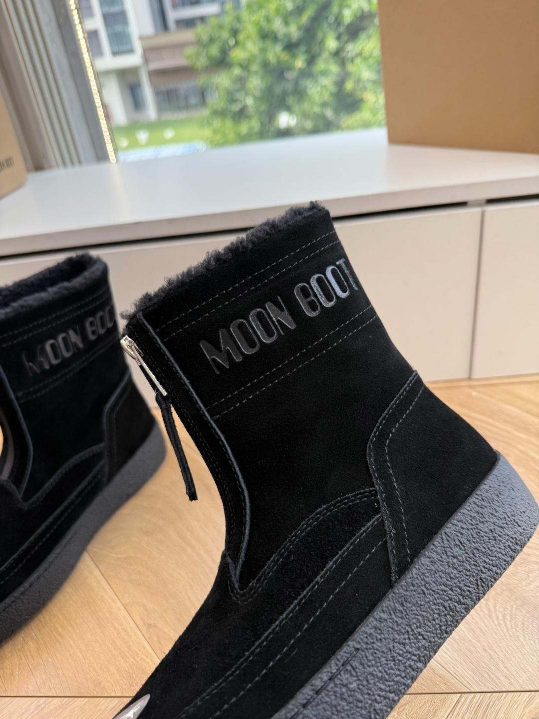 G275😃Moon Boot/ 最新vs秋冬最新款雪地靴系丑萌毛毛雪地靴  忘了UGG吧，时髦人都在穿Moon Boot