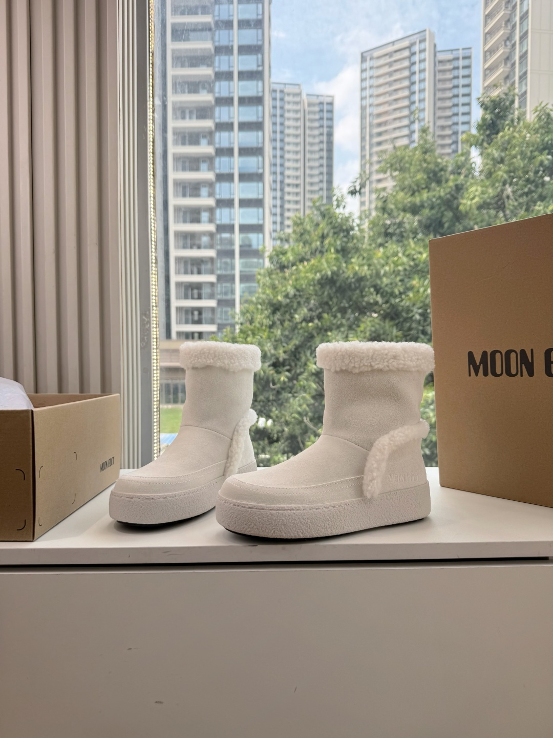 G275😃Moon Boot/ 最新vs秋冬最新款雪地靴系丑萌毛毛雪地靴  忘了UGG吧，时髦人都在穿Moon Boot