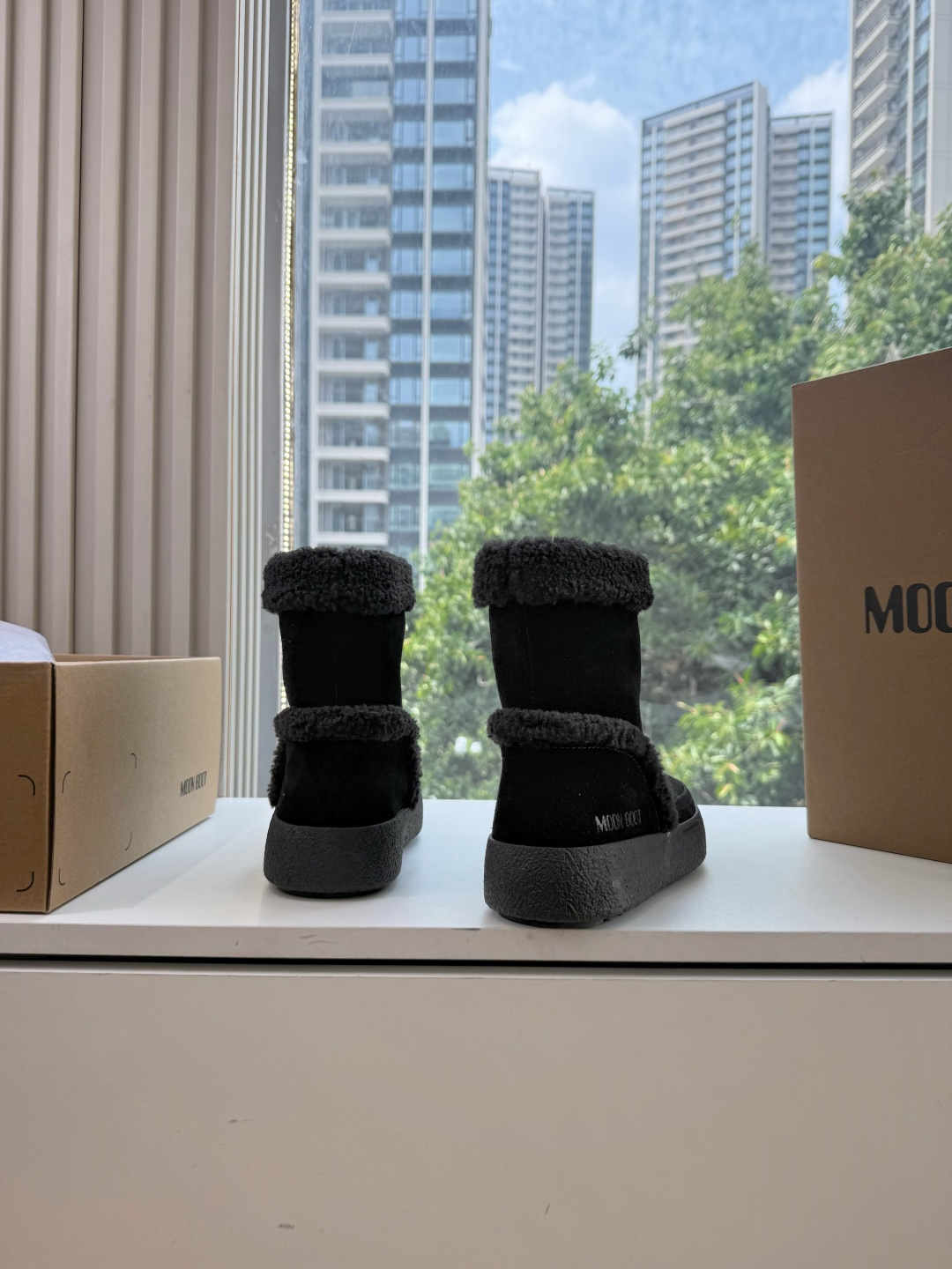 G275😃Moon Boot/ 最新vs秋冬最新款雪地靴系丑萌毛毛雪地靴  忘了UGG吧，时髦人都在穿Moon Boot