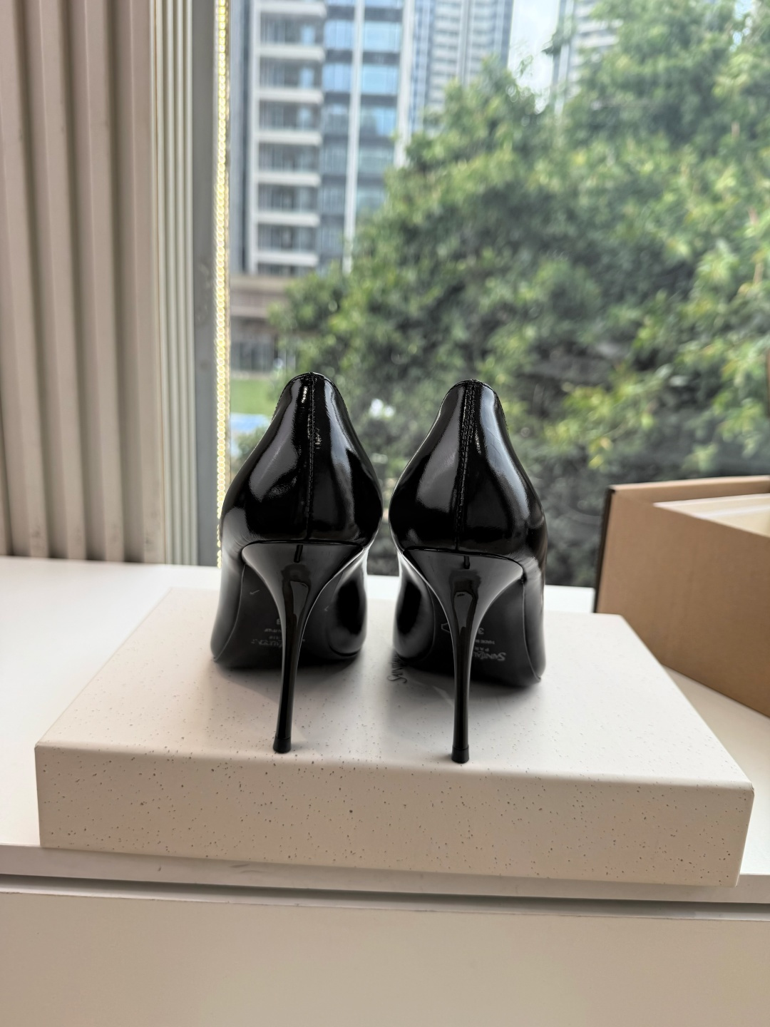 G288顶级品质Saint Laurent / 圣罗兰新款单鞋尖头高跟鞋YSL姐姐的美丽尤物高跟鞋 又是人间圣罗兰 Ro
