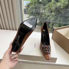 G288顶级品质Saint Laurent / 圣罗兰新款单鞋尖头高跟鞋YSL姐姐的美丽尤物高跟鞋 又是人间圣罗兰 Ro G288顶级品质Saint Laurent / 圣罗兰新款单鞋尖头高跟鞋YSL姐姐的美丽尤物高跟鞋 又是人间圣罗兰 Ro