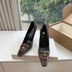 G288顶级品质Saint Laurent / 圣罗兰新款单鞋尖头高跟鞋YSL姐姐的美丽尤物高跟鞋 又是人间圣罗兰 Ro G288顶级品质Saint Laurent / 圣罗兰新款单鞋尖头高跟鞋YSL姐姐的美丽尤物高跟鞋 又是人间圣罗兰 Ro