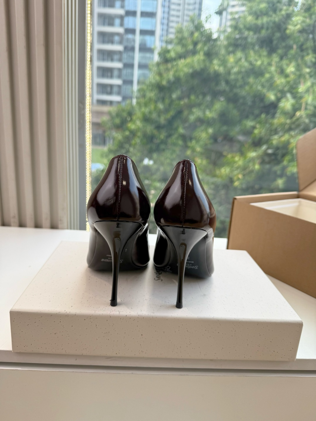 G288顶级品质Saint Laurent / 圣罗兰新款单鞋尖头高跟鞋YSL姐姐的美丽尤物高跟鞋 又是人间圣罗兰 Ro G288顶级品质Saint Laurent / 圣罗兰新款单鞋尖头高跟鞋YSL姐姐的美丽尤物高跟鞋 又是人间圣罗兰 Ro