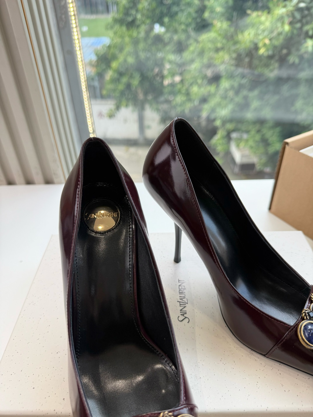 G288顶级品质Saint Laurent / 圣罗兰新款单鞋尖头高跟鞋YSL姐姐的美丽尤物高跟鞋 又是人间圣罗兰 Ro G288顶级品质Saint Laurent / 圣罗兰新款单鞋尖头高跟鞋YSL姐姐的美丽尤物高跟鞋 又是人间圣罗兰 Ro