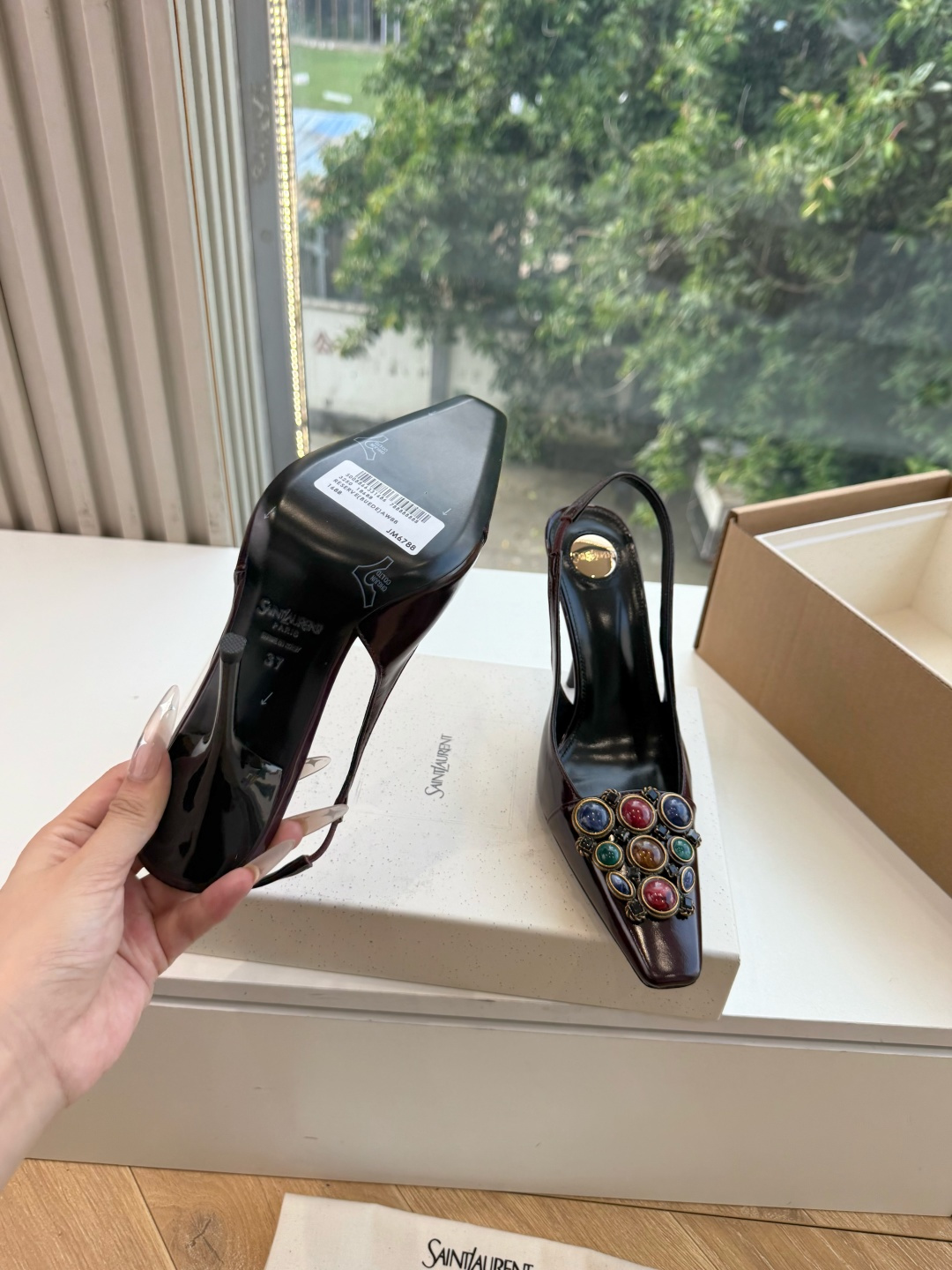 G288顶级品质Saint Laurent / 圣罗兰新款单鞋尖头高跟鞋YSL姐姐的美丽尤物高跟鞋 又是人间圣罗兰 Ro G288顶级品质Saint Laurent / 圣罗兰新款单鞋尖头高跟鞋YSL姐姐的美丽尤物高跟鞋 又是人间圣罗兰 Ro