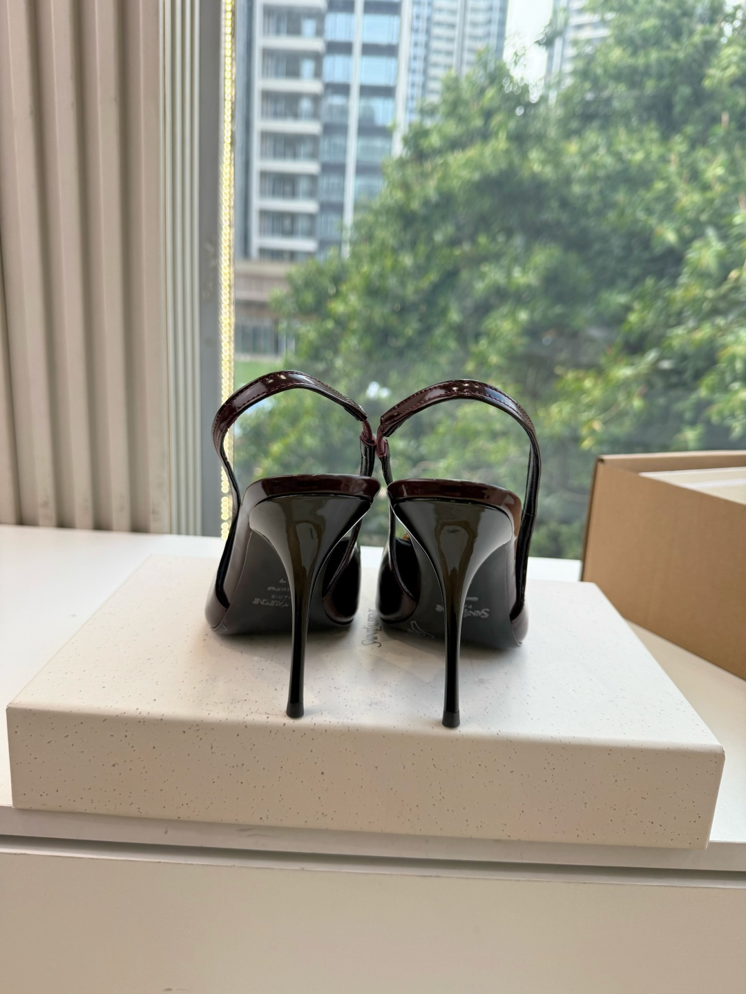 G288顶级品质Saint Laurent / 圣罗兰新款单鞋尖头高跟鞋YSL姐姐的美丽尤物高跟鞋 又是人间圣罗兰 Ro G288顶级品质Saint Laurent / 圣罗兰新款单鞋尖头高跟鞋YSL姐姐的美丽尤物高跟鞋 又是人间圣罗兰 Ro