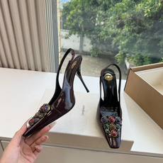 G288顶级品质Saint Laurent / 圣罗兰新款单鞋尖头高跟鞋YSL姐姐的美丽尤物高跟鞋 又是人间圣罗兰 Ro G288顶级品质Saint Laurent / 圣罗兰新款单鞋尖头高跟鞋YSL姐姐的美丽尤物高跟鞋 又是人间圣罗兰 Ro