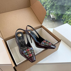 G288顶级品质Saint Laurent / 圣罗兰新款单鞋尖头高跟鞋YSL姐姐的美丽尤物高跟鞋 又是人间圣罗兰 Ro G288顶级品质Saint Laurent / 圣罗兰新款单鞋尖头高跟鞋YSL姐姐的美丽尤物高跟鞋 又是人间圣罗兰 Ro