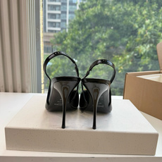 G288顶级品质Saint Laurent / 圣罗兰新款单鞋尖头高跟鞋YSL姐姐的美丽尤物高跟鞋 又是人间圣罗兰 Ro G288顶级品质Saint Laurent / 圣罗兰新款单鞋尖头高跟鞋YSL姐姐的美丽尤物高跟鞋 又是人间圣罗兰 Ro