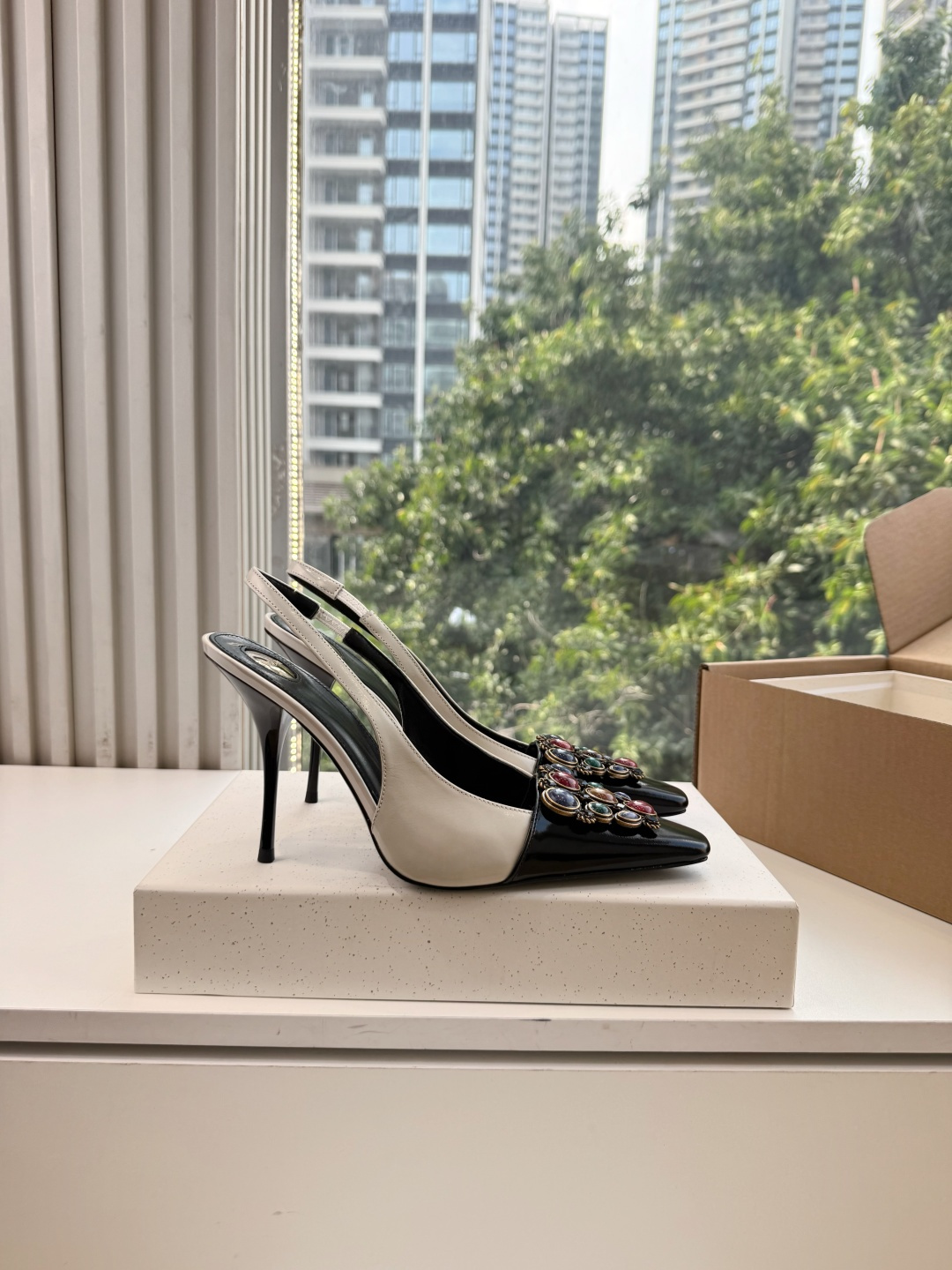G288顶级品质Saint Laurent / 圣罗兰新款单鞋尖头高跟鞋YSL姐姐的美丽尤物高跟鞋 又是人间圣罗兰 Ro