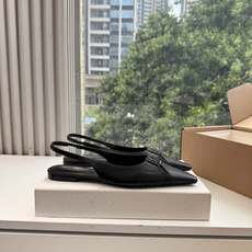 G288顶级品质Saint Laurent / 圣罗兰新款单鞋尖头高跟鞋YSL姐姐的美丽尤物高跟鞋 又是人间圣罗兰 Ro G288顶级品质Saint Laurent / 圣罗兰新款单鞋尖头高跟鞋YSL姐姐的美丽尤物高跟鞋 又是人间圣罗兰 Ro