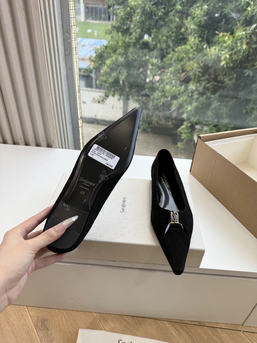 G288顶级品质Saint Laurent / 圣罗兰新款单鞋尖头高跟鞋YSL姐姐的美丽尤物高跟鞋 又是人间圣罗兰 Ro G288顶级品质Saint Laurent / 圣罗兰新款单鞋尖头高跟鞋YSL姐姐的美丽尤物高跟鞋 又是人间圣罗兰 Ro